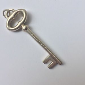 TIFFANY & CO. KEY NECKLACE PENDANT
